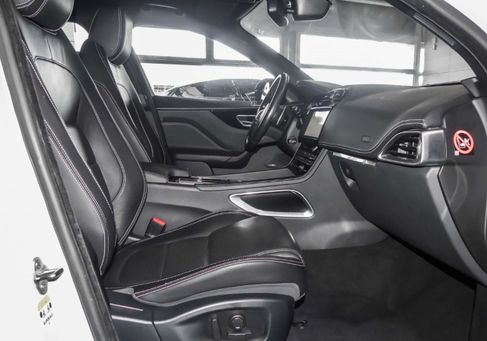 Jaguar F-Pace, 2018