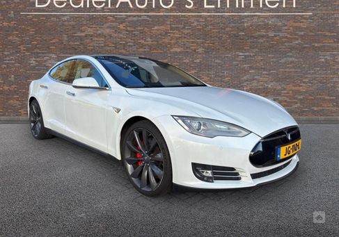 Tesla Model S, 2016