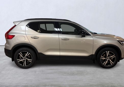 Volvo XC40, 2025 3