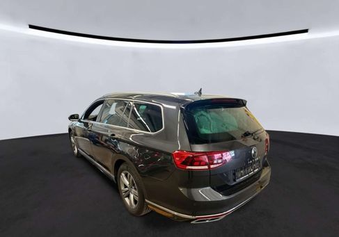 Volkswagen Passat Variant, 2023 3