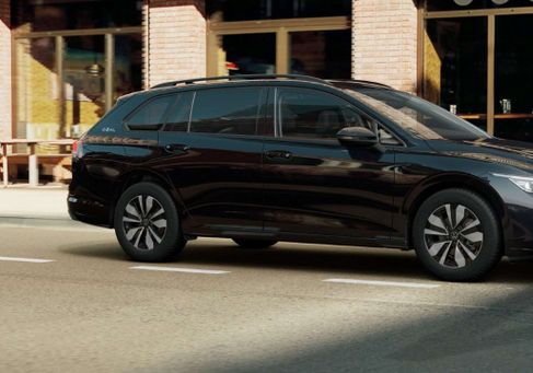 Volkswagen Golf, 2025