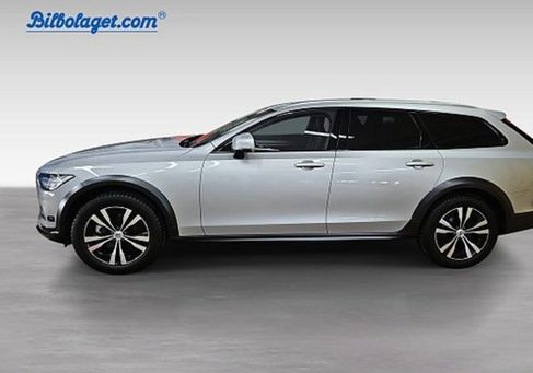 Volvo V90 Cross Country, 2024