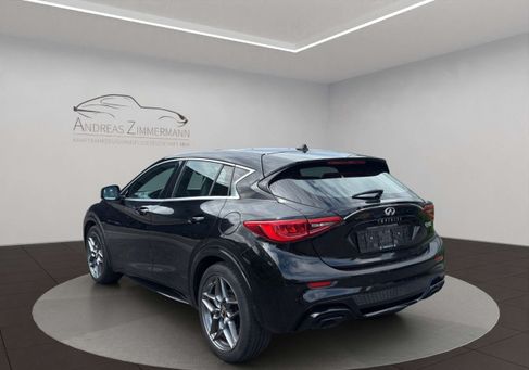 Infiniti Q30, 2018 3