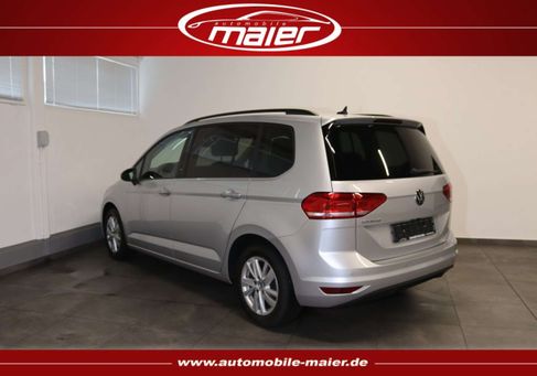 Volkswagen Touran, 2020 3