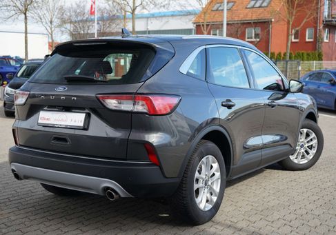 Ford Kuga, 2021