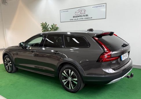 Volvo V90 Cross Country, 2021