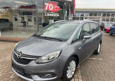 Opel Zafira, 2018