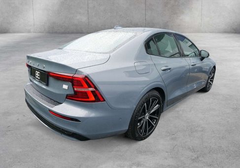 Volvo S60, 2023 3