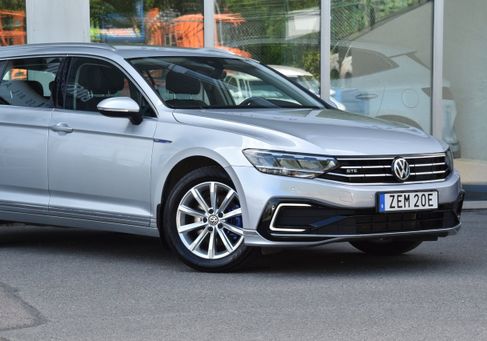 Volkswagen Passat Variant, 2020