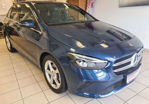 Mercedes-Benz B 200, 2021