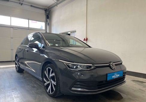 Volkswagen Golf, 2022 3