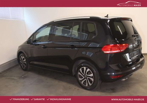 Volkswagen Touran, 2023 3