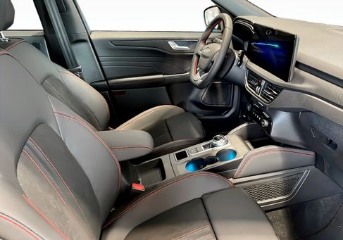 Ford Kuga, 2025