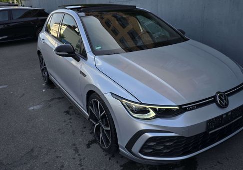 Volkswagen Golf, 2022 2