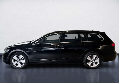 Volkswagen Passat Variant, 2023 3