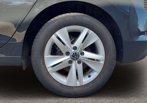Volkswagen Golf, 2023 2