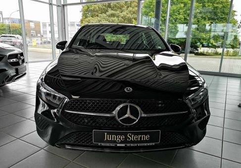 Mercedes-Benz A 180, 2025