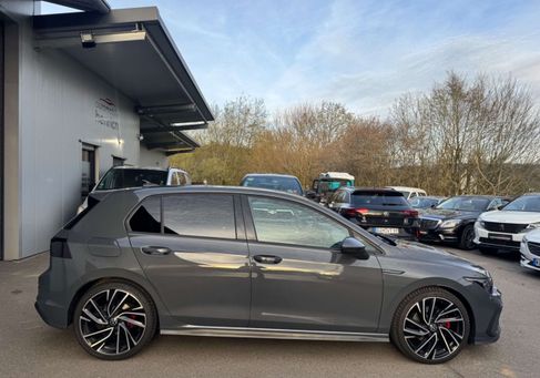 Volkswagen Golf, 2021