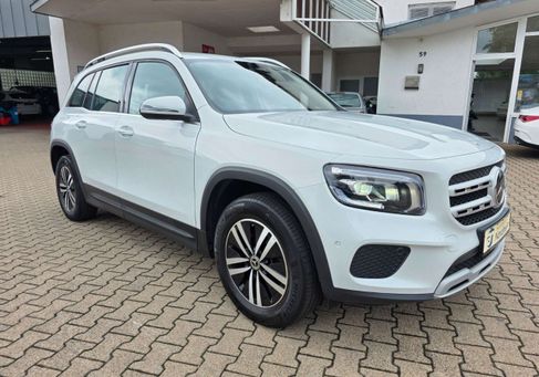 Mercedes-Benz GLB 200, 2022