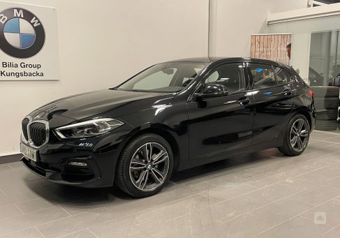 BMW 118, 2022