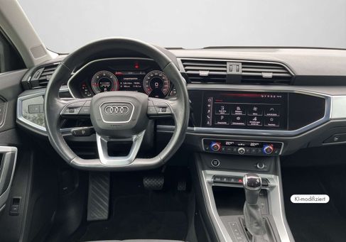 Audi Q3, 2022