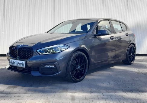 BMW 118, 2020