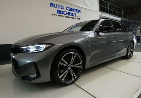 BMW 320, 2022