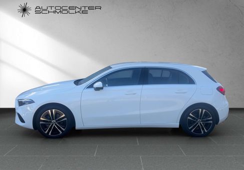 Mercedes-Benz A 200, 2025 3