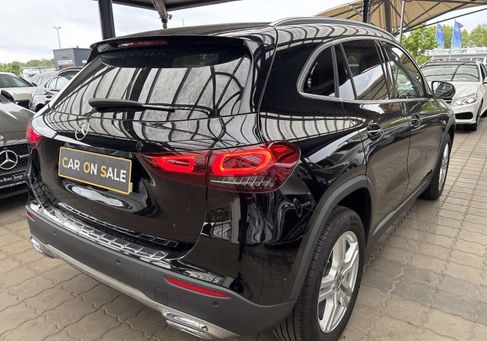 Mercedes-Benz GLA 180, 2022