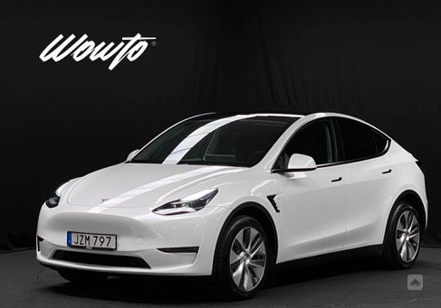 Tesla Model Y, 2023