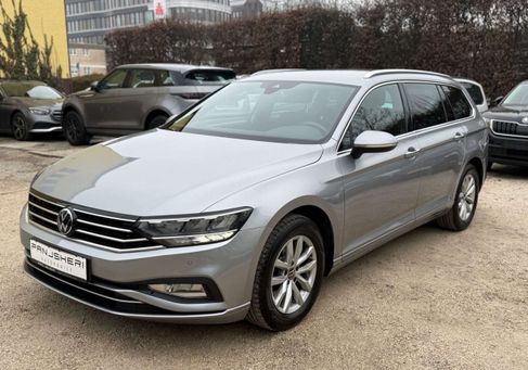 Volkswagen Passat Variant, 2022