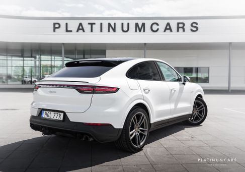 Porsche Cayenne, 2022
