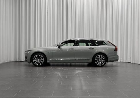 Volvo V90, 2025 3