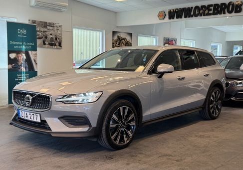 Volvo V60 Cross Country, 2024
