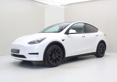 Tesla Model Y, 2023