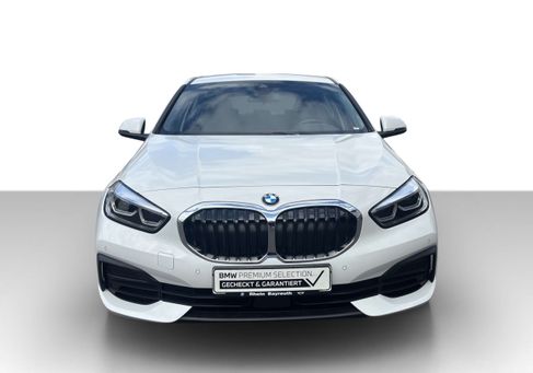BMW 118, 2023