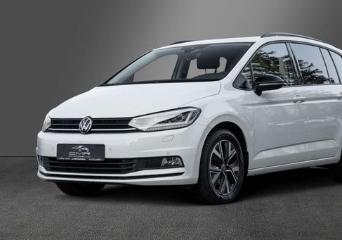 Volkswagen Touran, 2022 3