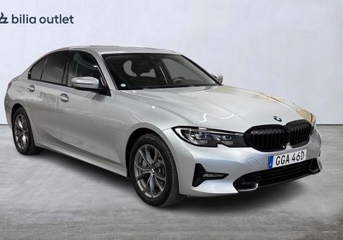 BMW 330, 2020