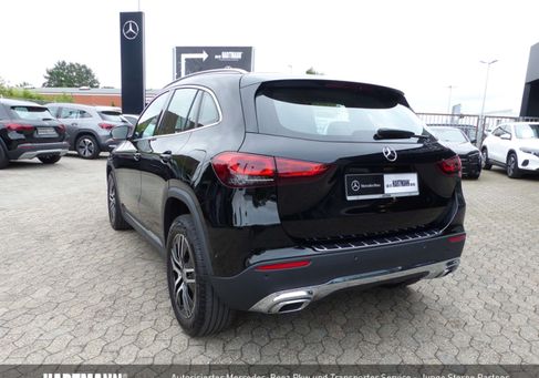 Mercedes-Benz GLA 200, 2020