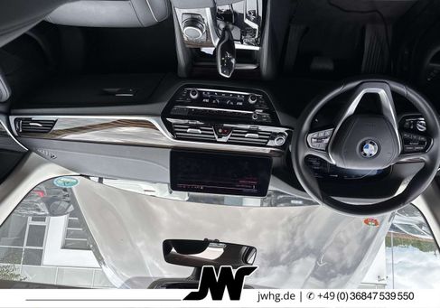 BMW 530, 2022