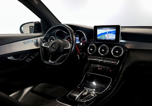 Mercedes-Benz GLC 350, 2018 3