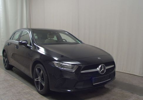 Mercedes-Benz A 220, 2022