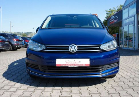 Volkswagen Touran, 2020 3