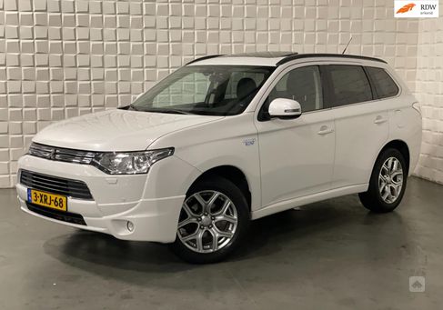 Mitsubishi Outlander, 2014