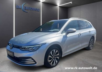 Volkswagen Golf, 2022