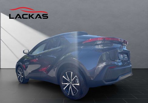 Toyota C-HR, 2025 3