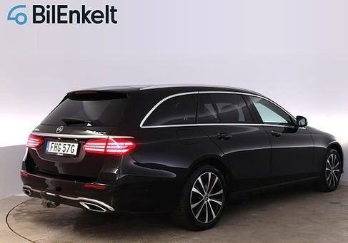 Mercedes-Benz E 300, 2023 3