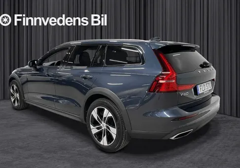 Volvo V60 Cross Country, 2022
