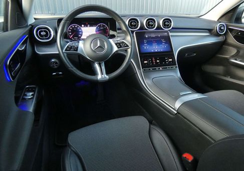 Mercedes-Benz C 200, 2023 3