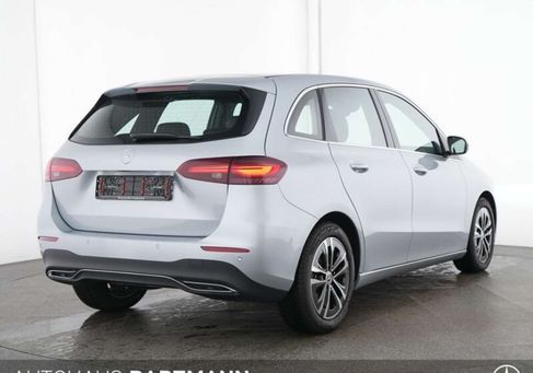 Mercedes-Benz B 180, 2024